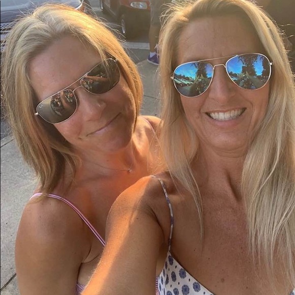 Meet your Posher, Renee - Picture 2 of 9